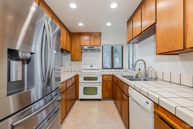 $625,000 | 601 Marylyn Circle, Petaluma, CA 94954