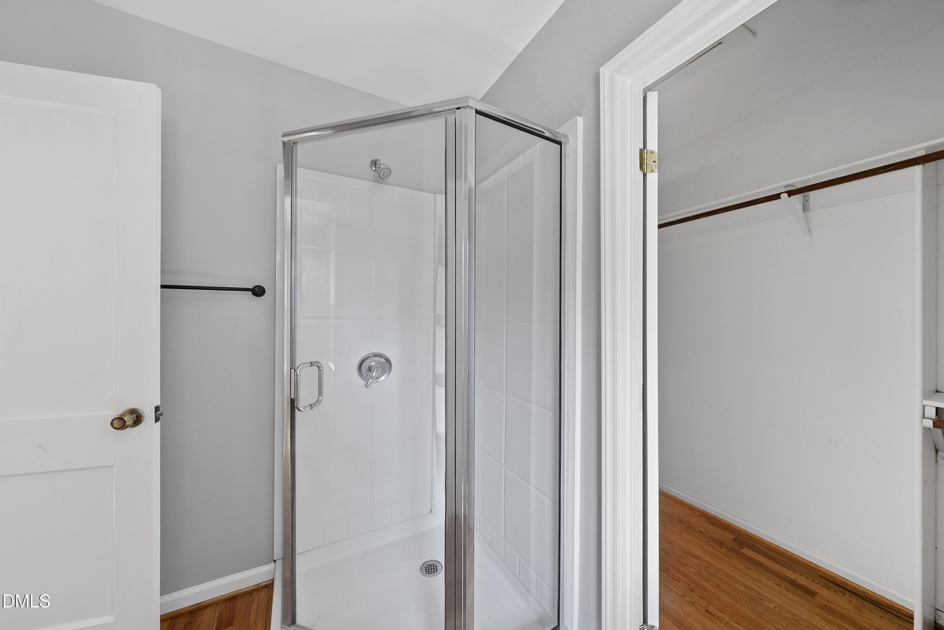 2924 Oberlin Road Raleigh, NC 27608 - Photo 13 of 29 DSC09889