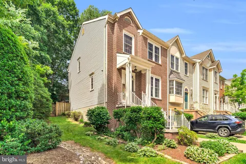 $519,000 | 10801 Campaign Court, Manassas, VA 20109