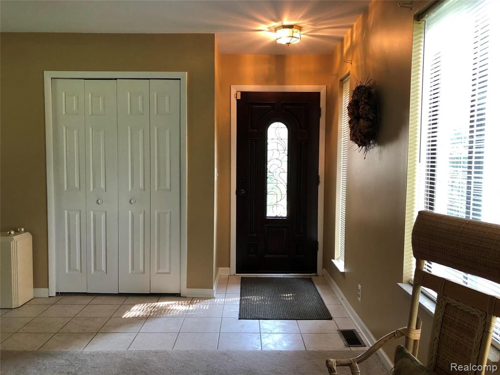 2841 Grant Road Rochester Hills, MI 48309 - Photo 17 of 47