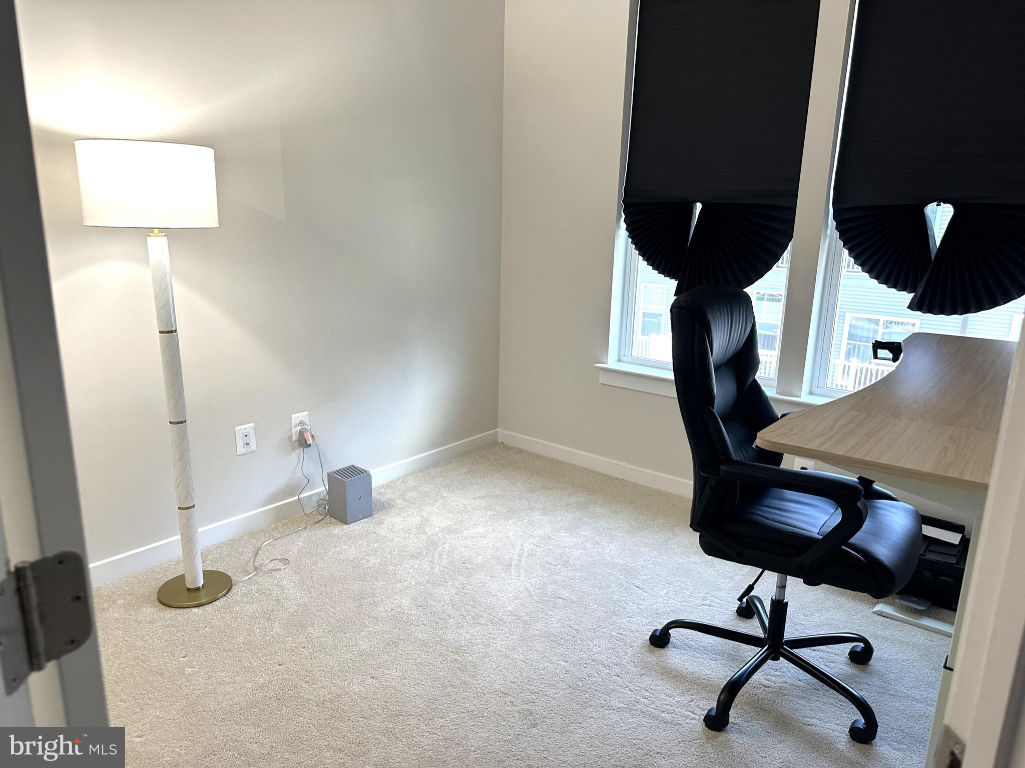 14130 Gypsum Loop Chantilly, VA 20151 - Photo 14 of 38