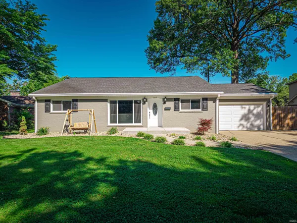 $319,900 | 1317 Continental Drive, Evansville, IN 47715