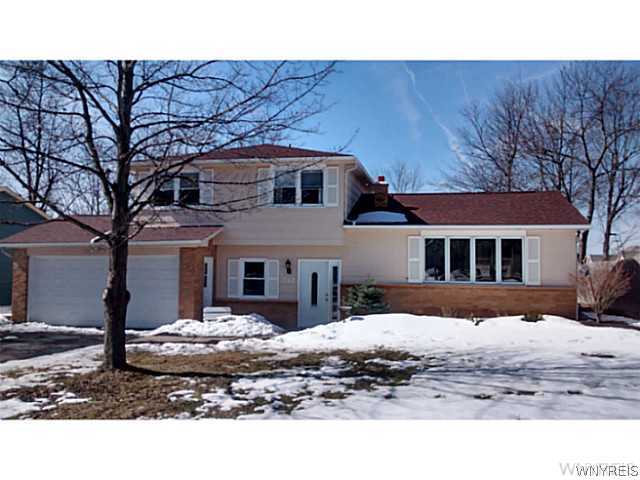 742 Baseline Road Grand Island, NY 14072 - Photo 1 of 1 Exterior Front