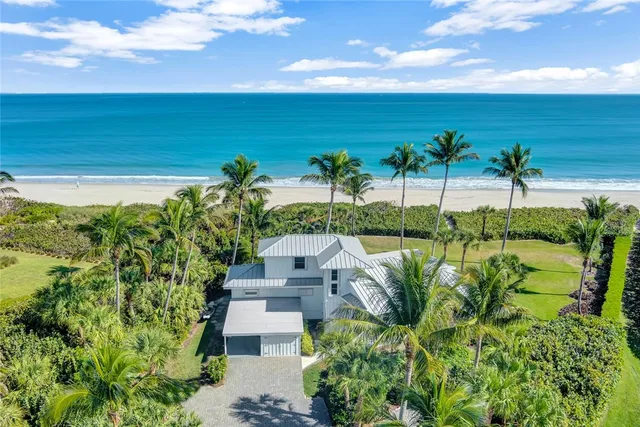 a view of a tennis court