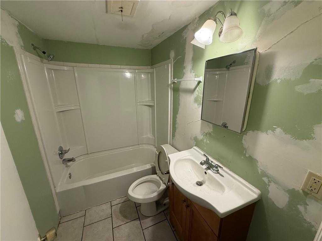 5008 Spring Street Kansas City, MO 64133 - Photo 16 of 36