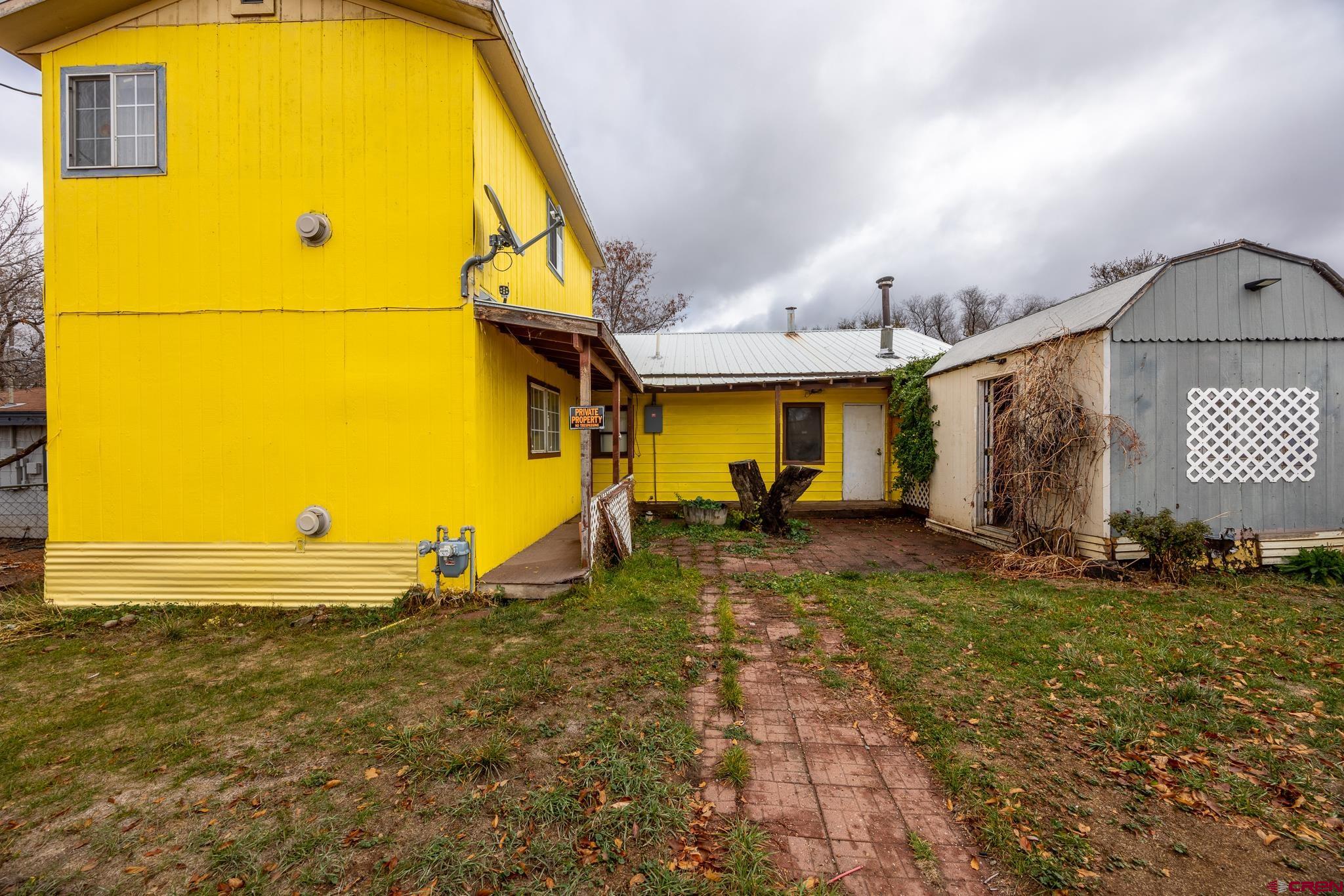 537 North Elm Street Cortez, CO 81321 - Photo 27 of 41 a view of a indoor basketball court