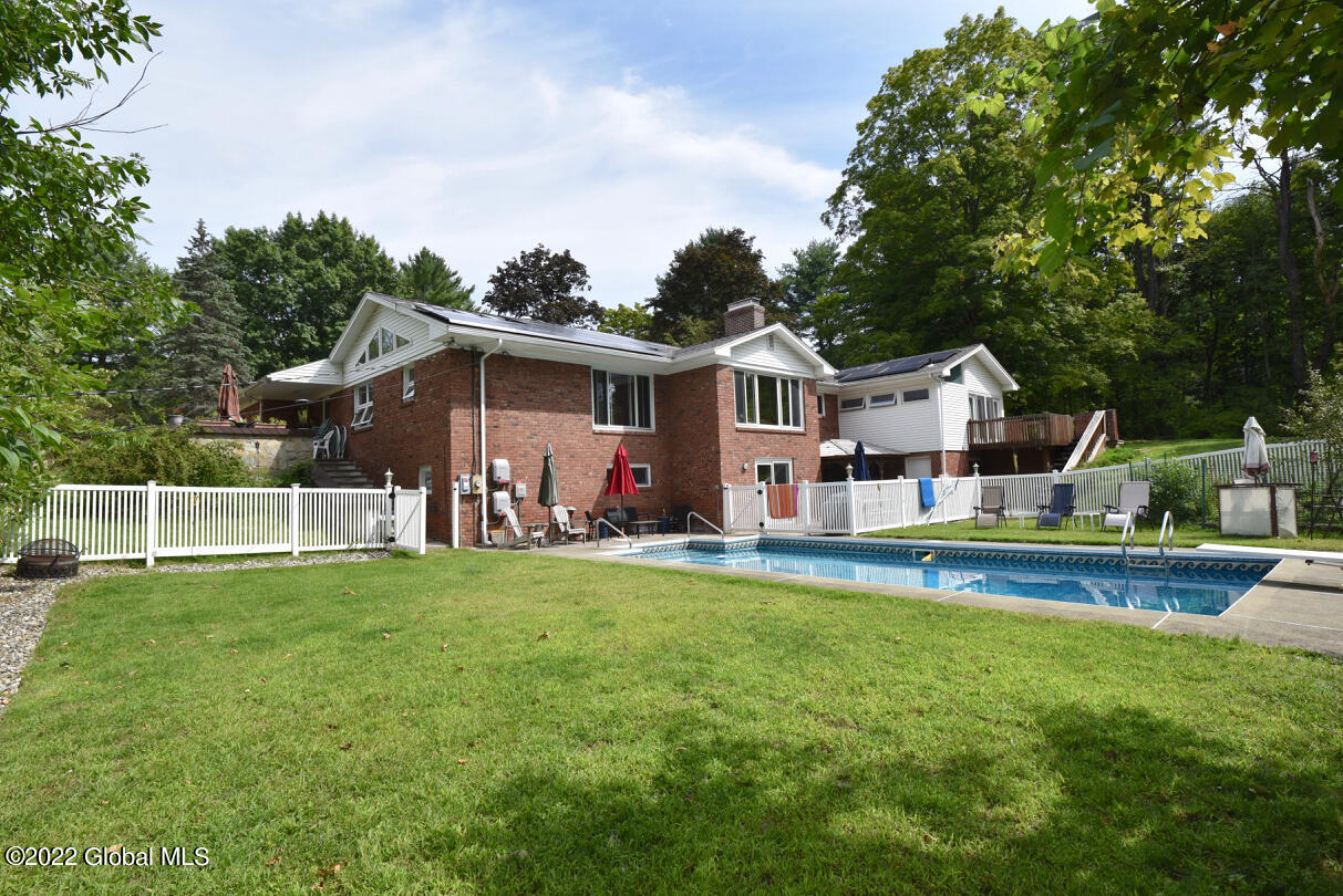 59 Thorndale Road Bethlehem, NY 12159 - Photo 54 of 61 45