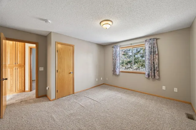 $250,000 | 7348 384th Court, North Branch, MN 55056