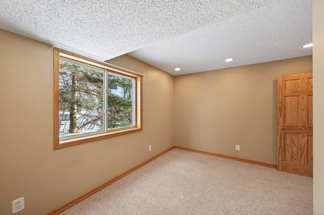 $250,000 | 7348 384th Court, North Branch, MN 55056