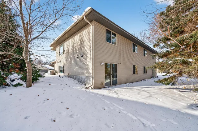 $250,000 | 7348 384th Court, North Branch, MN 55056