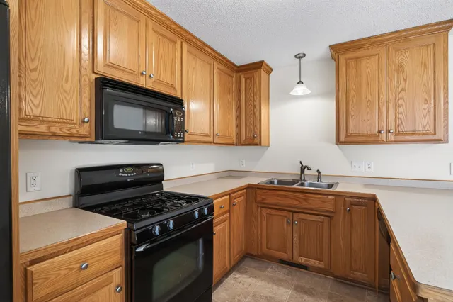 $250,000 | 7348 384th Court, North Branch, MN 55056