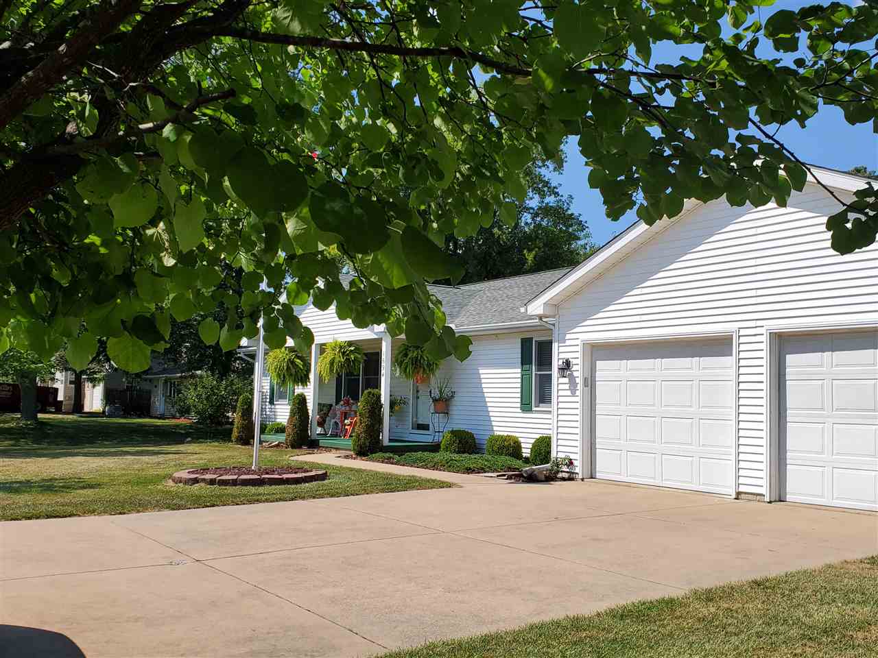 1694 West Ridge Road Bay City, MI 48708 - Photo 2 of 74