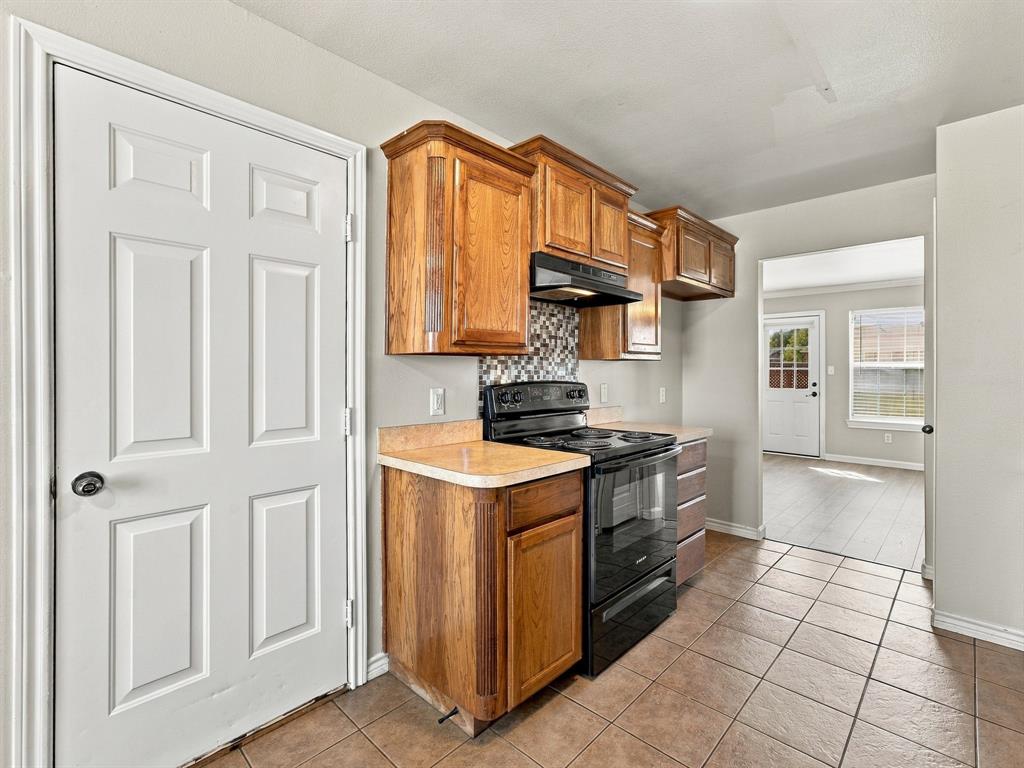 1711 North Chenoweth Road Decatur, TX 76234 - Photo 10 of 36 Gallery Image 10