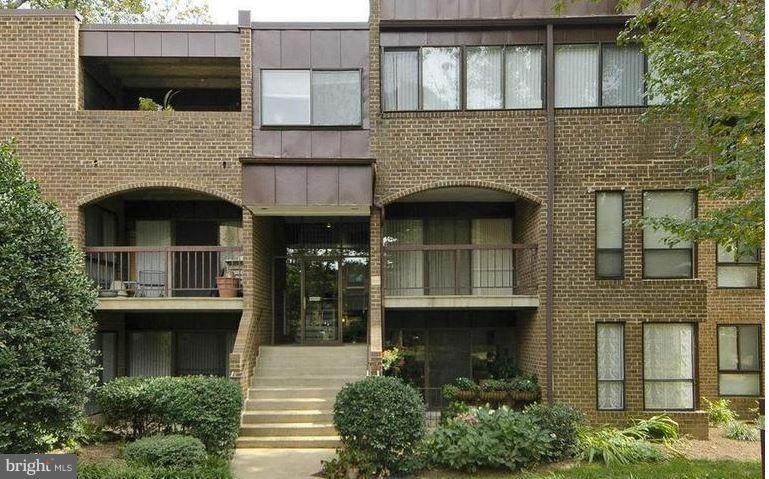 11260 Chestnut Grove Square, Unit 239 Reston, VA 20190 - Photo 1 of 25 Exterior (Front)