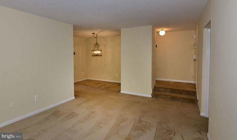 11260 Chestnut Grove Square, Unit 239 Reston, VA 20190 - Photo 13 of 25 Living Room
