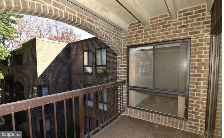 11260 Chestnut Grove Square, Unit 239 Reston, VA 20190 - Photo 19 of 25 Exterior (General)