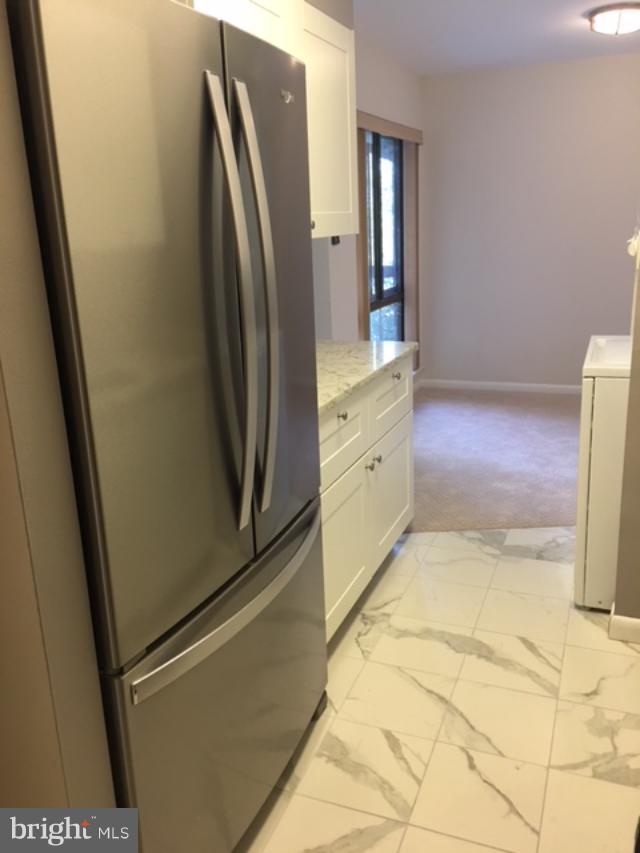 11260 Chestnut Grove Square, Unit 239 Reston, VA 20190 - Photo 5 of 25 Kitchen