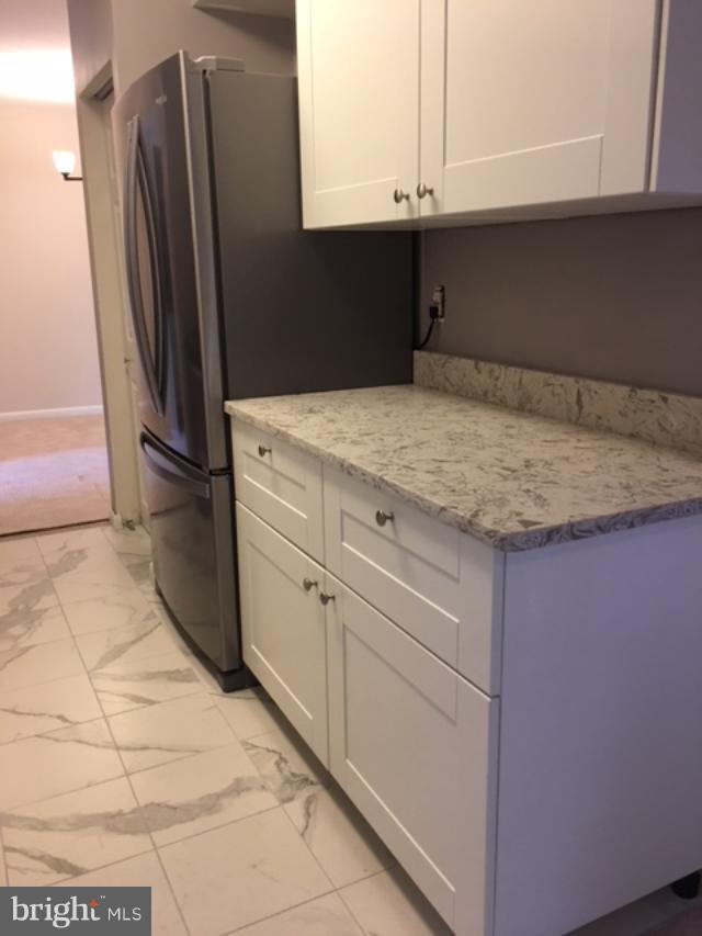 11260 Chestnut Grove Square, Unit 239 Reston, VA 20190 - Photo 6 of 25 Kitchen