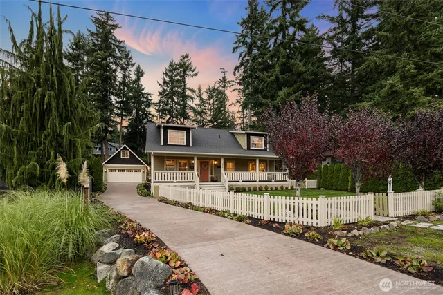 $899,000 | 375 Glengarry Drive, Camano Island, WA 98282
