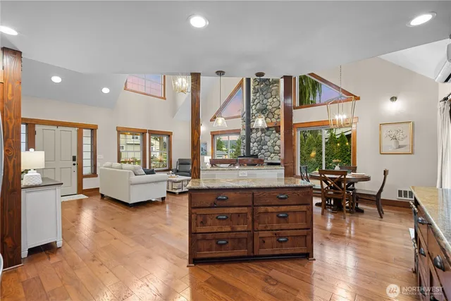 $869,000 | 375 Glengarry Drive, Camano Island, WA 98282