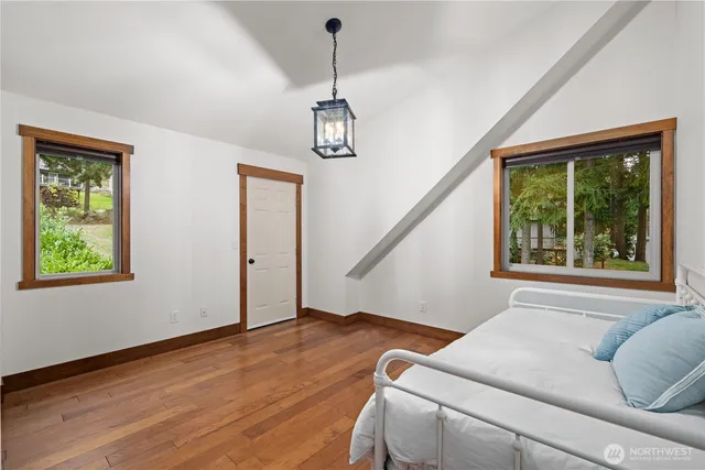 $869,000 | 375 Glengarry Drive, Camano Island, WA 98282