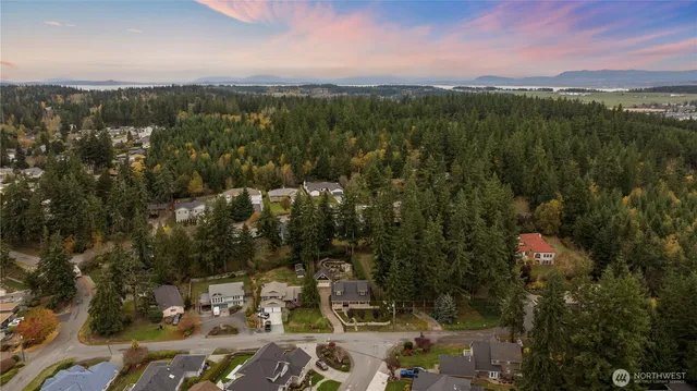 $869,000 | 375 Glengarry Drive, Camano Island, WA 98282