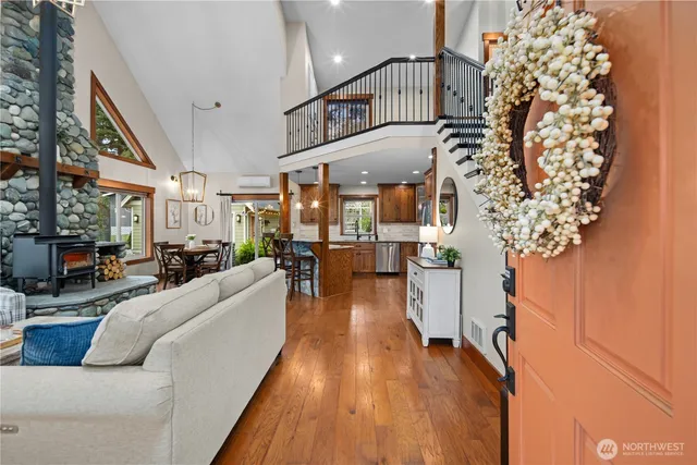 $869,000 | 375 Glengarry Drive, Camano Island, WA 98282