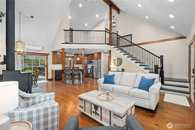 $869,000 | 375 Glengarry Drive, Camano Island, WA 98282