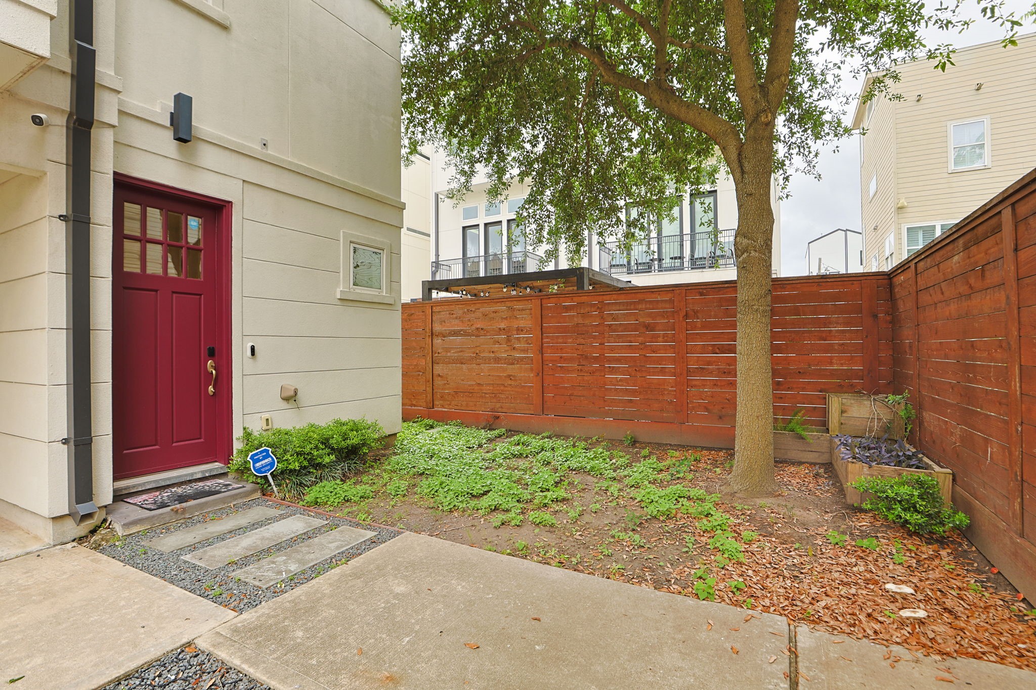 2212 Stuart Street Houston, TX 77004 - Photo 3 of 36