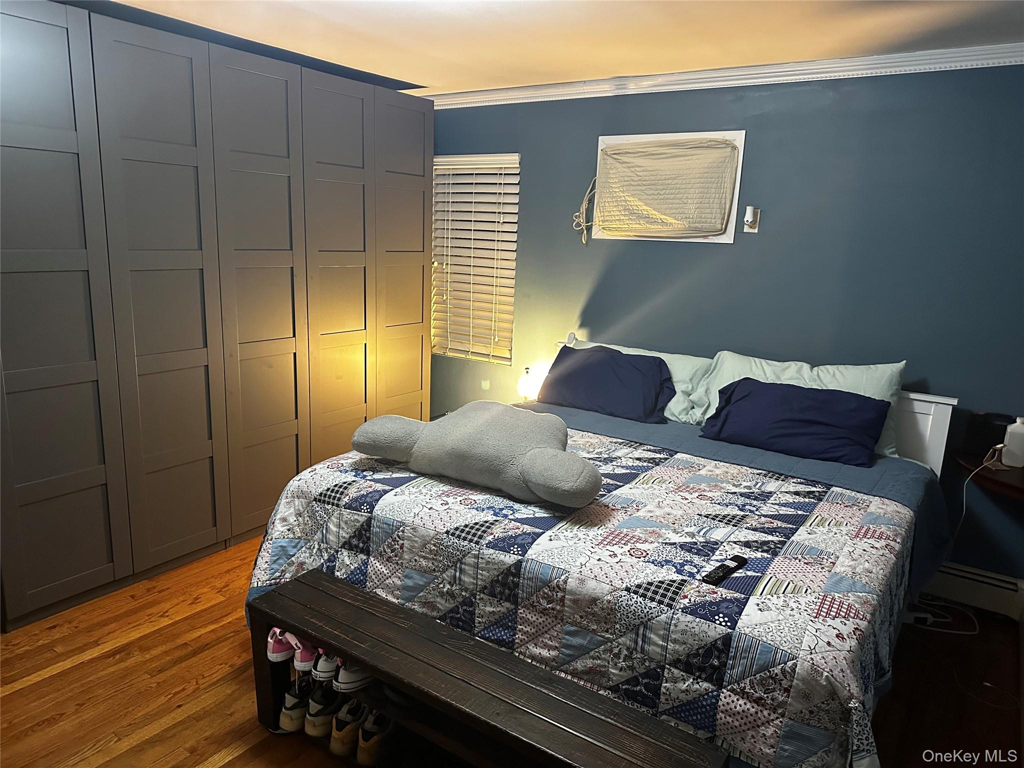148-39 230th Place Queens, NY 11413 - Photo 32 of 33