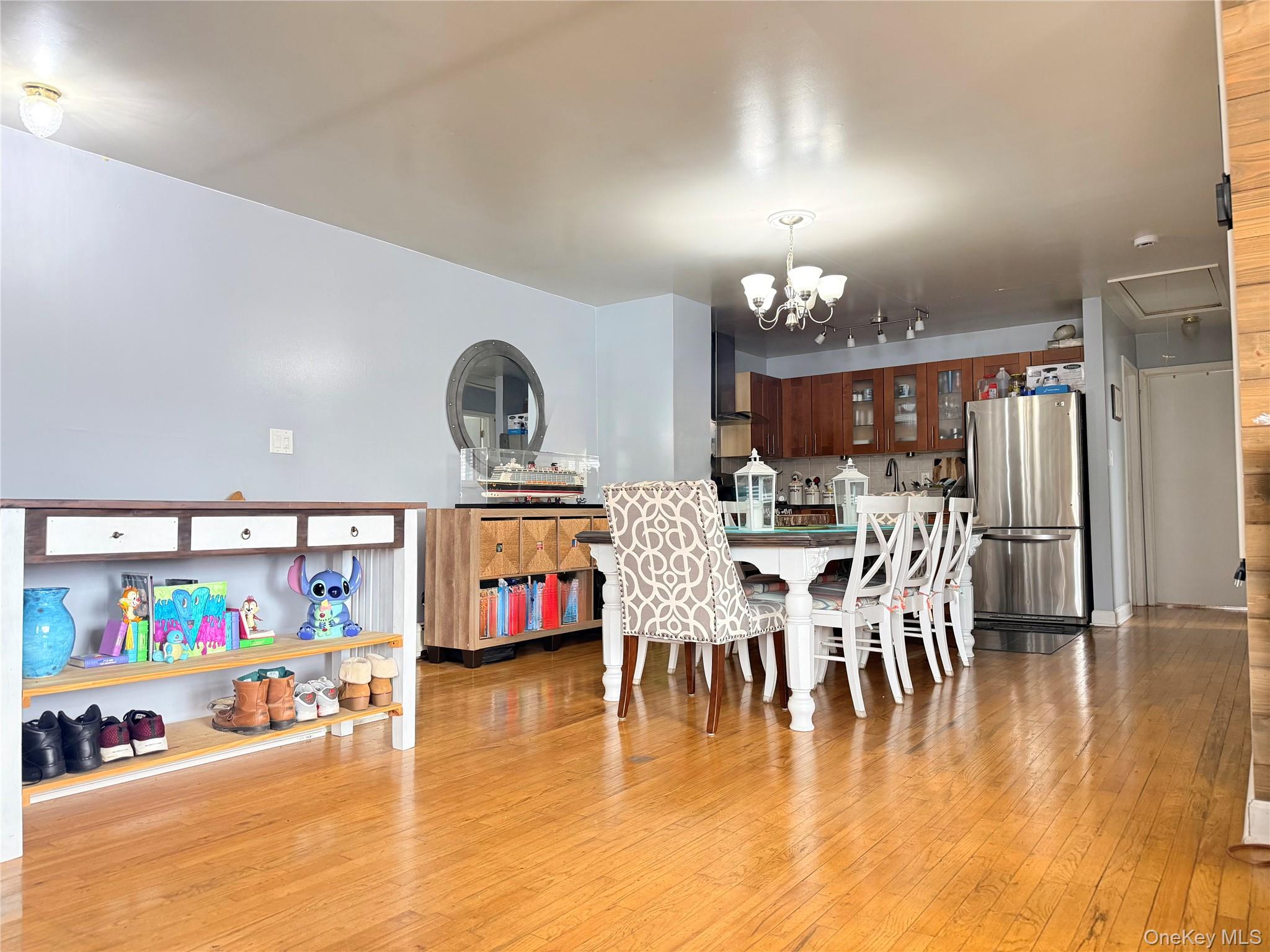 148-39 230th Place Queens, NY 11413 - Photo 7 of 33