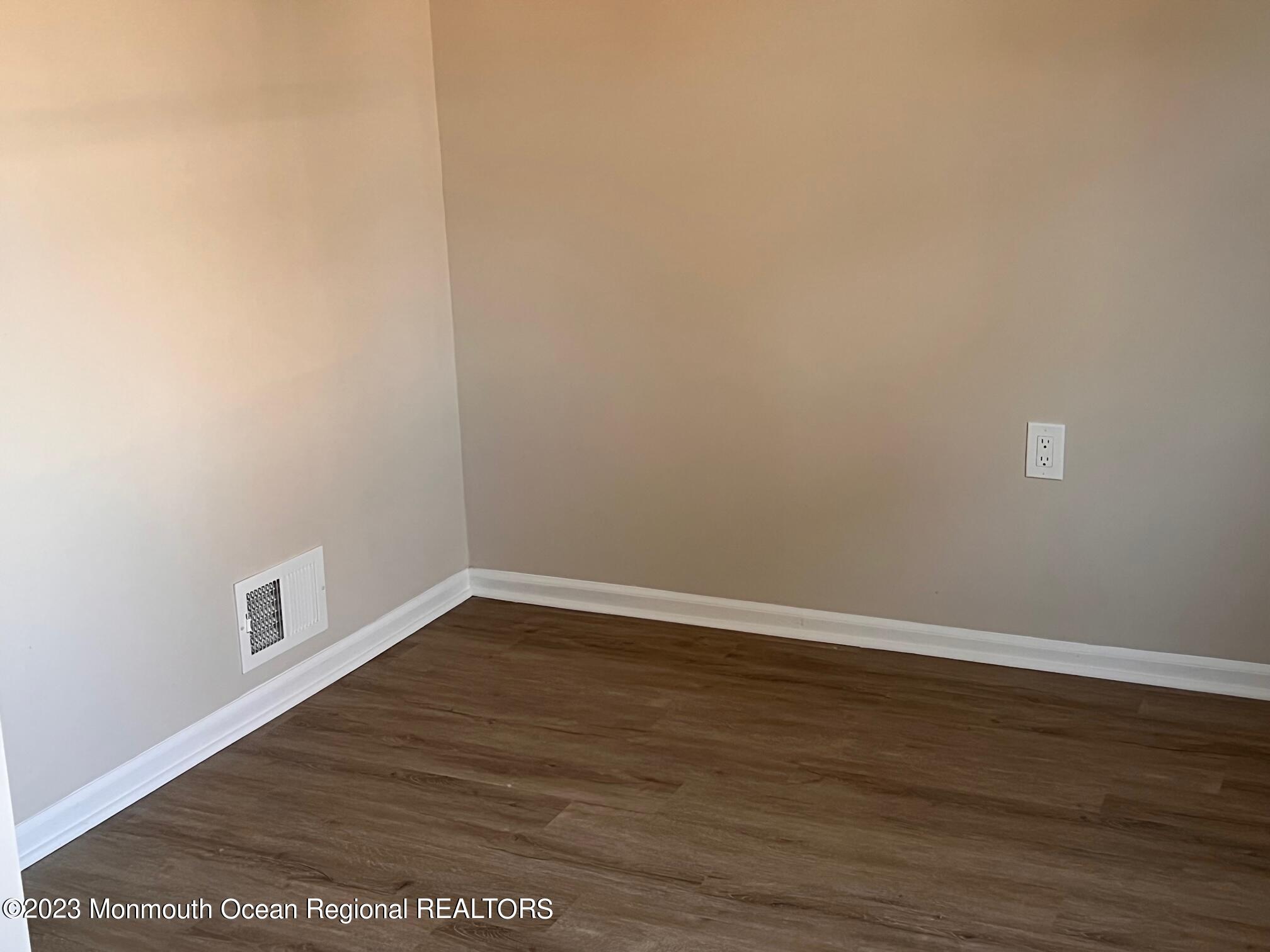 16 Walnut Street Waretown, NJ 08758 - Photo 4 of 12 IMG_1175