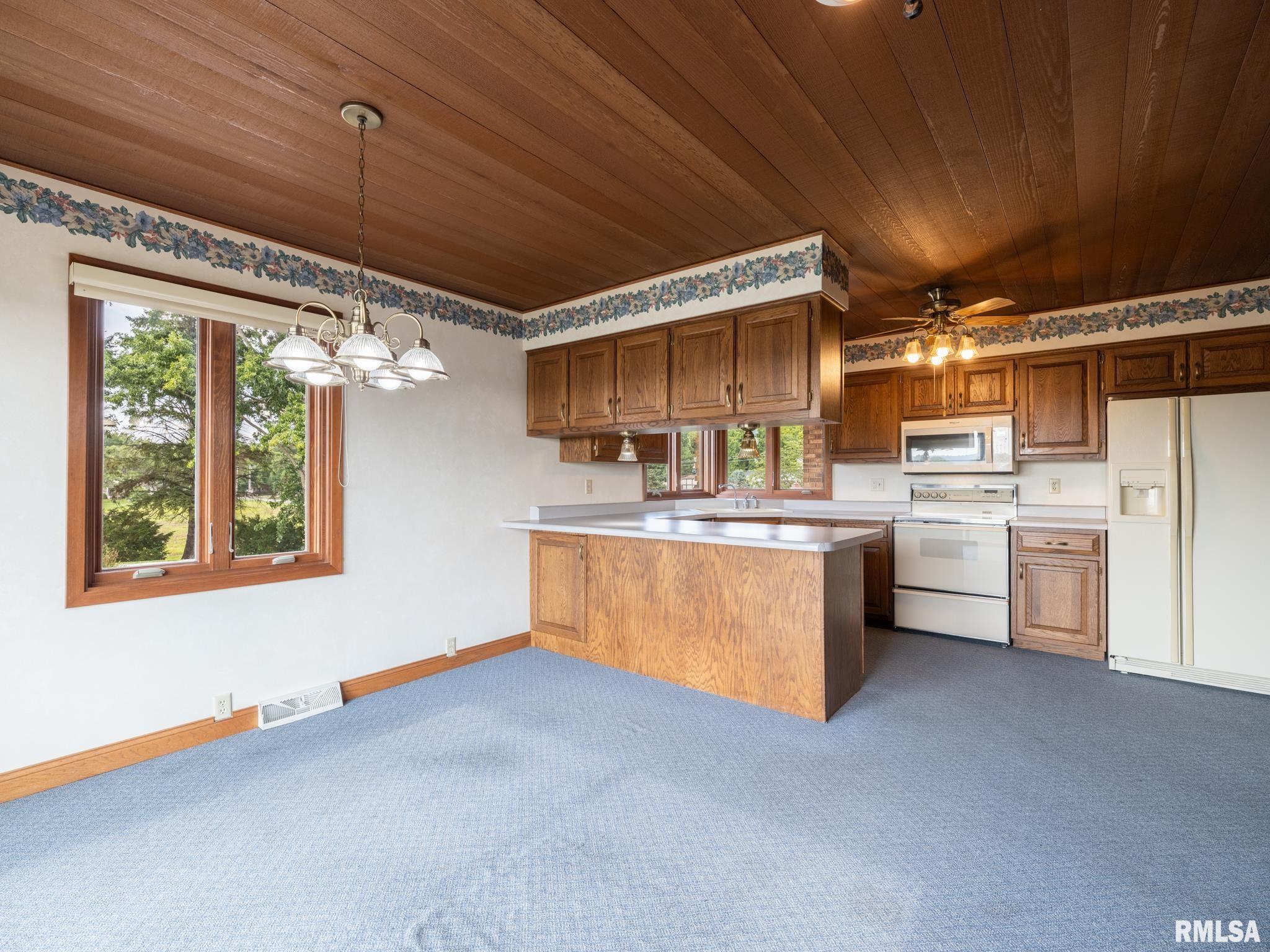 1105 Upper Spring Bay Road East Peoria, IL 61611 - Photo 26 of 100 Gallery Image 26