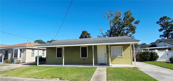 $1,750 | 89 Creagan Avenue, Gretna, LA 70053