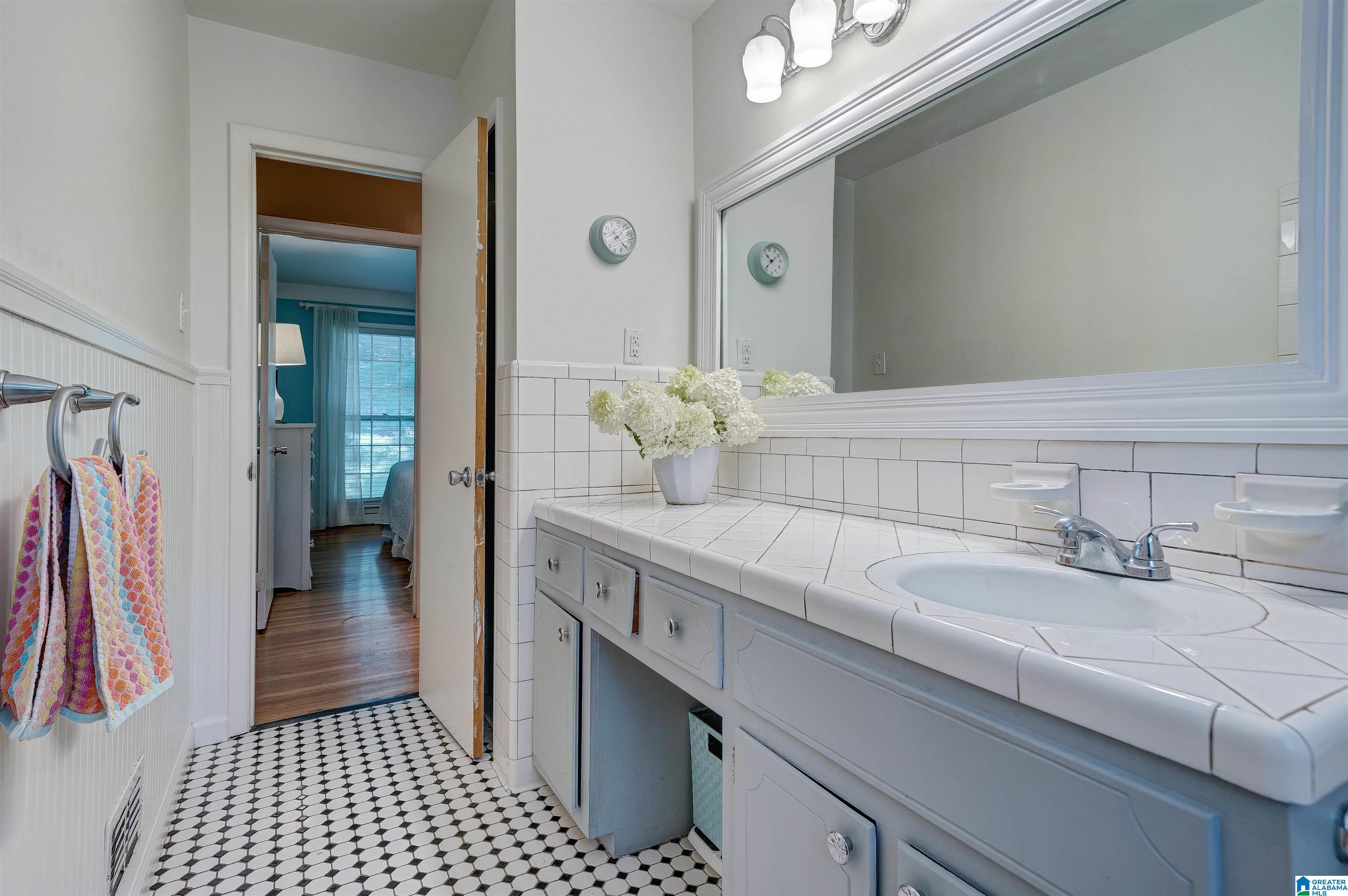 571 Rutherford Circle Birmingham, AL 35206 - Photo 27 of 42