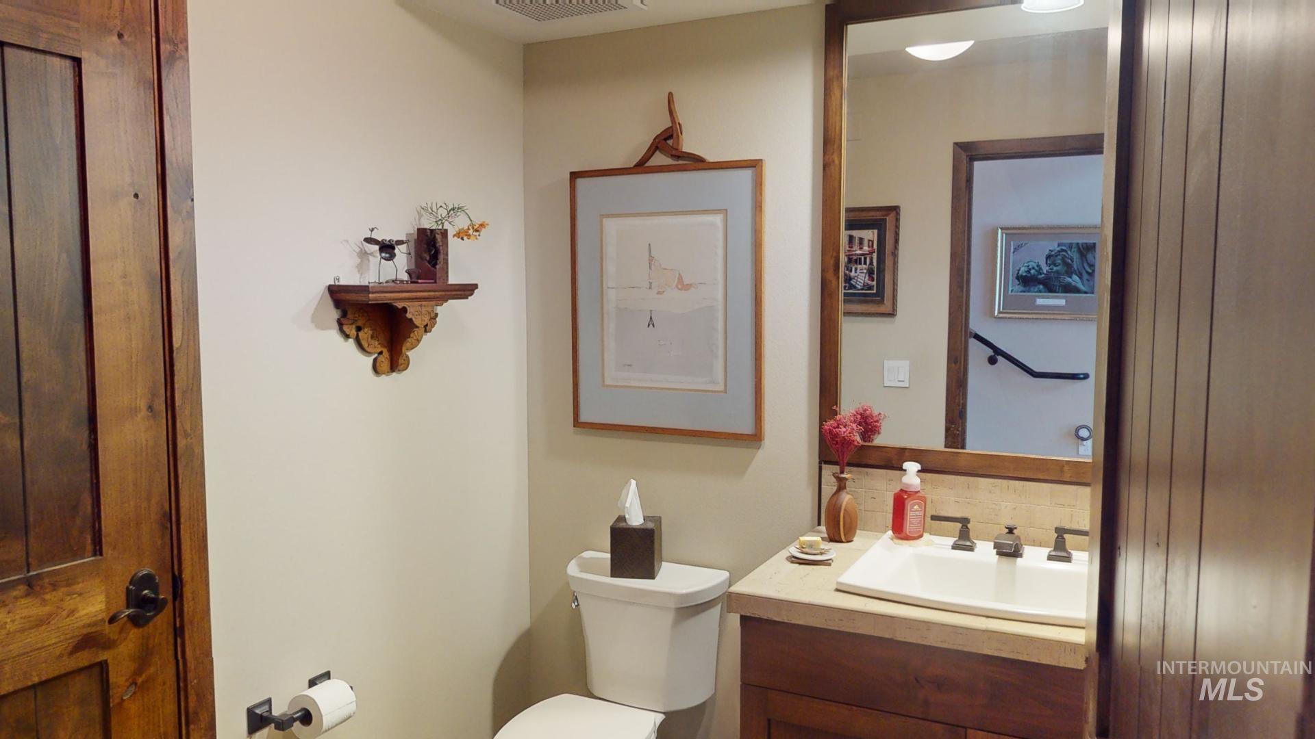 616 North 3rd Street, Unit 211 McCall, ID 83638 - Photo 22 of 49