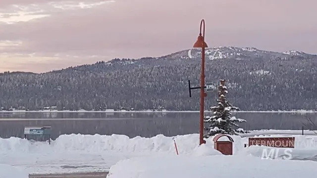 $855,000 | 616 North 3rd Street, Unit 211, McCall, ID 83638