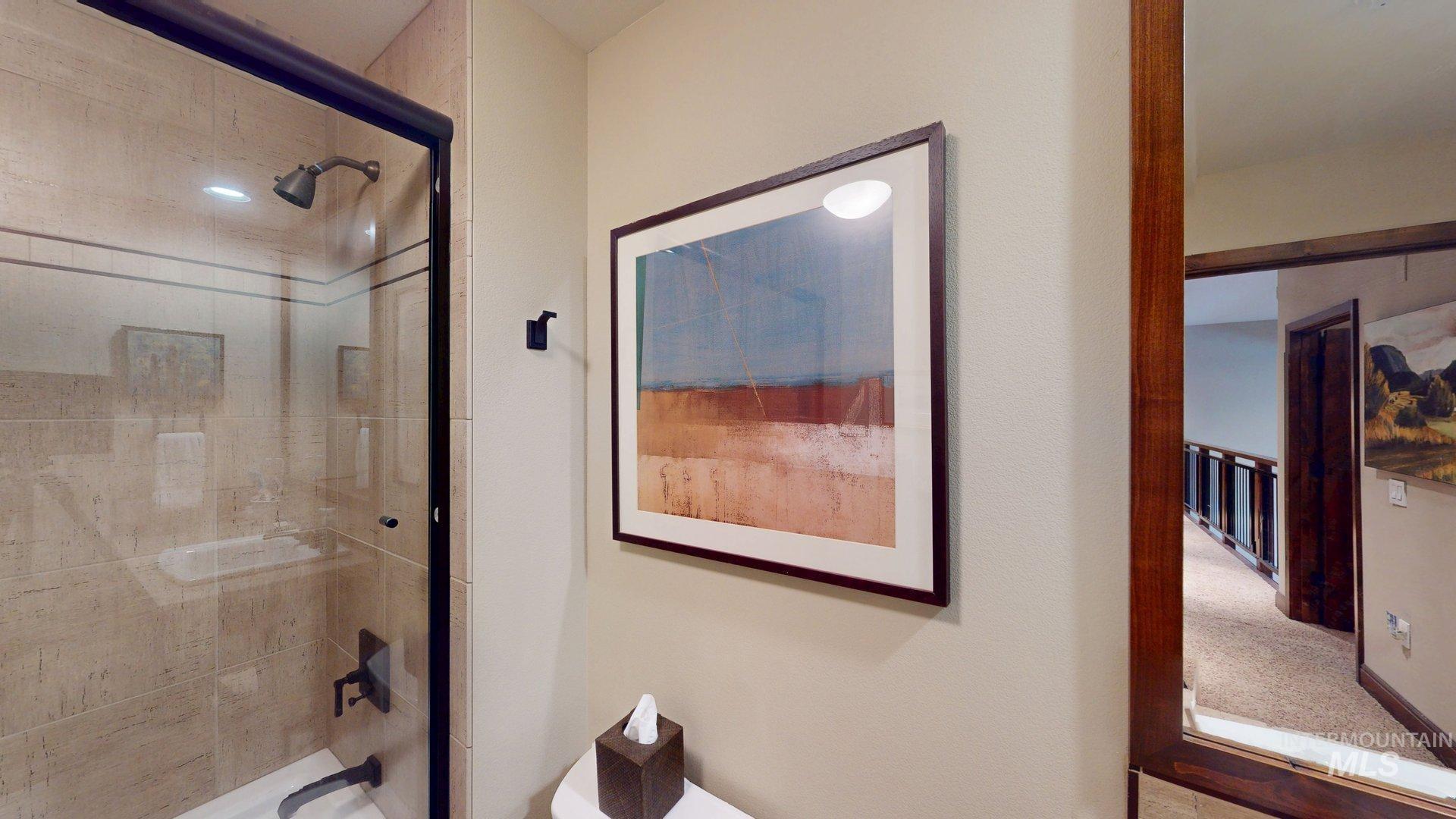 616 North 3rd Street, Unit 211 McCall, ID 83638 - Photo 41 of 49 Full bath with bath / shower combo with glass door