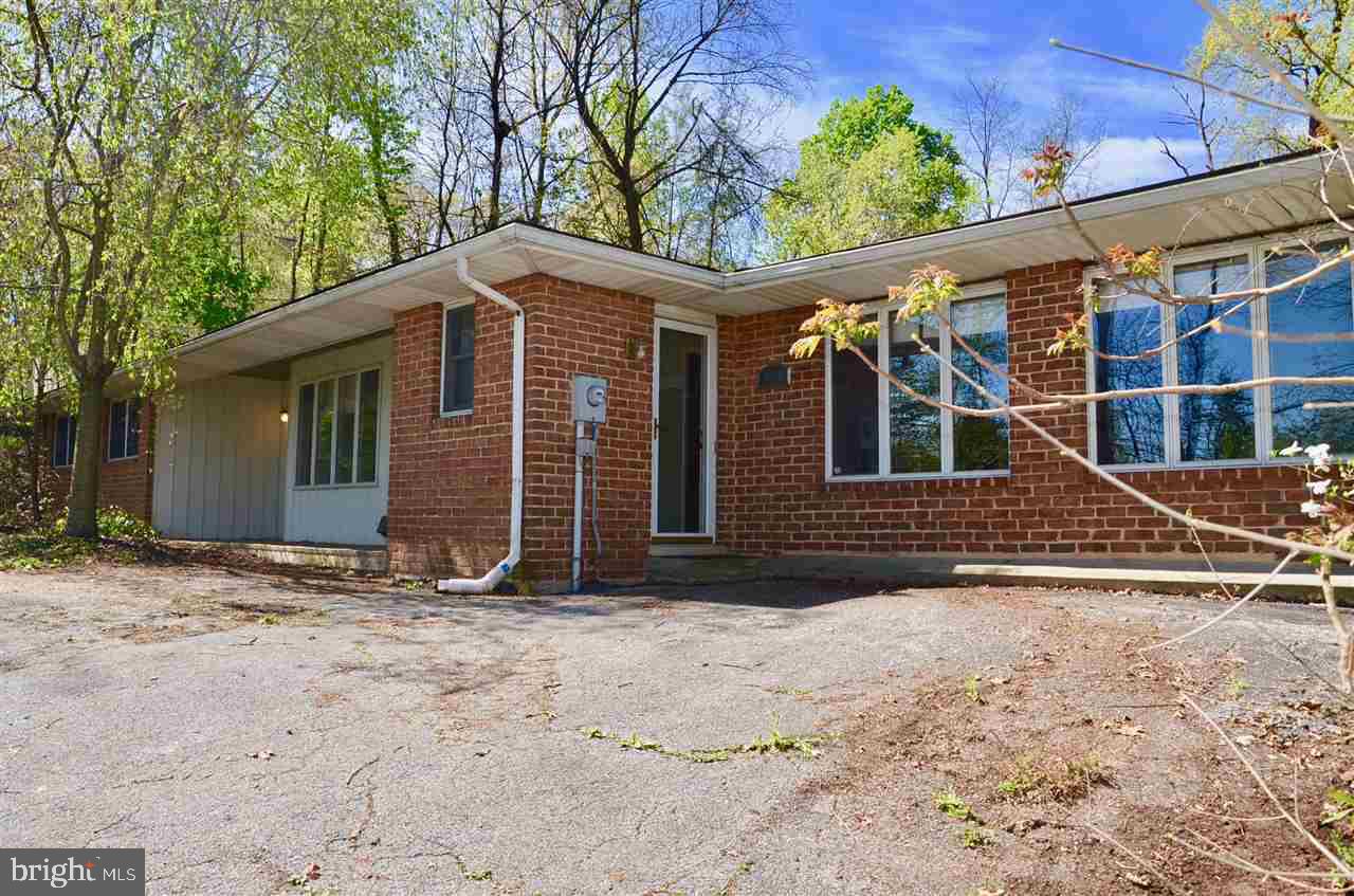 655 Old York Road Etters, PA 17319 - Photo 3 of 25 Gallery Image 3