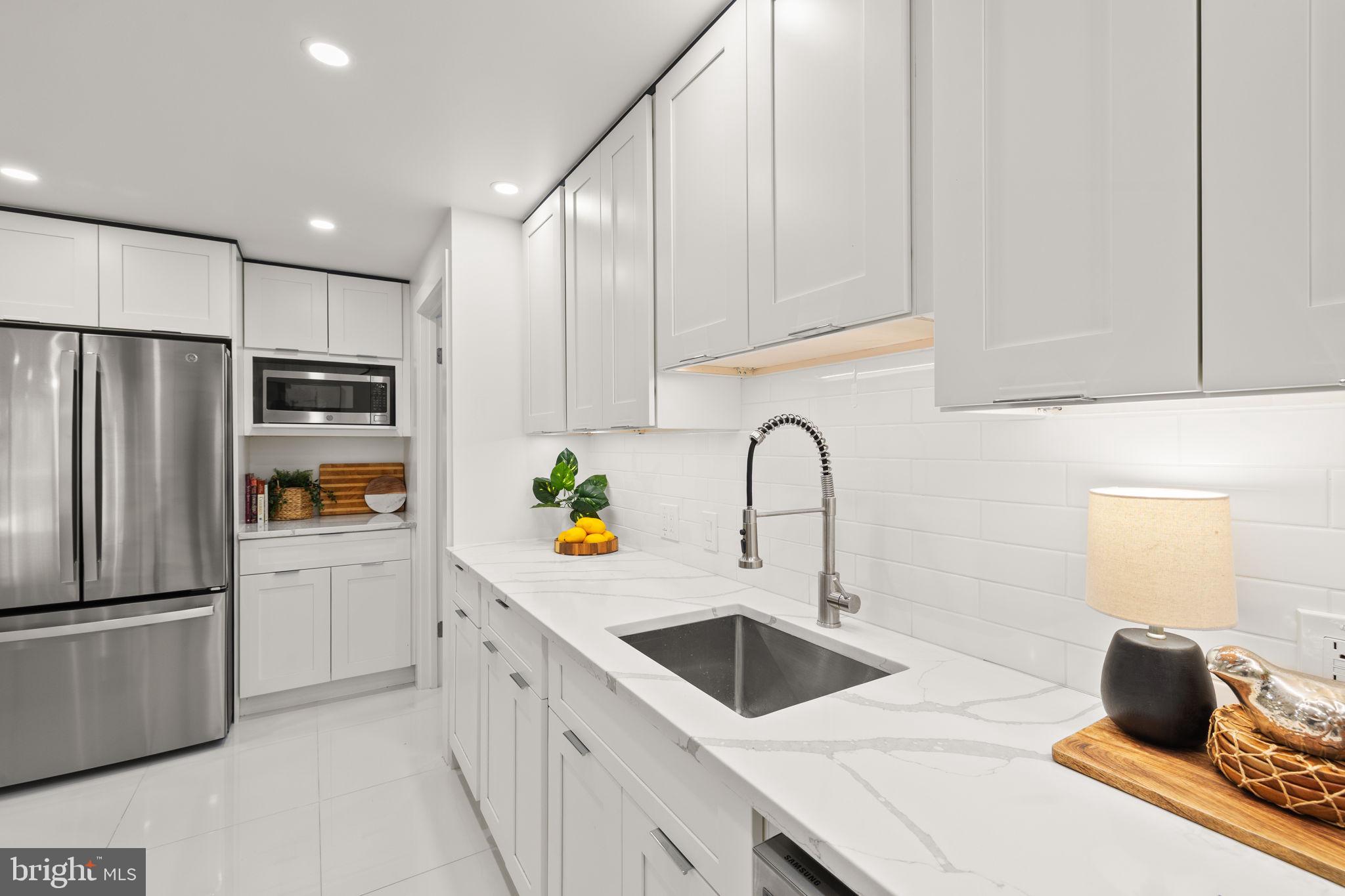 6101 Edsall Road, Unit 904 Alexandria, VA 22304 - Photo 8 of 33 Gallery Image 8