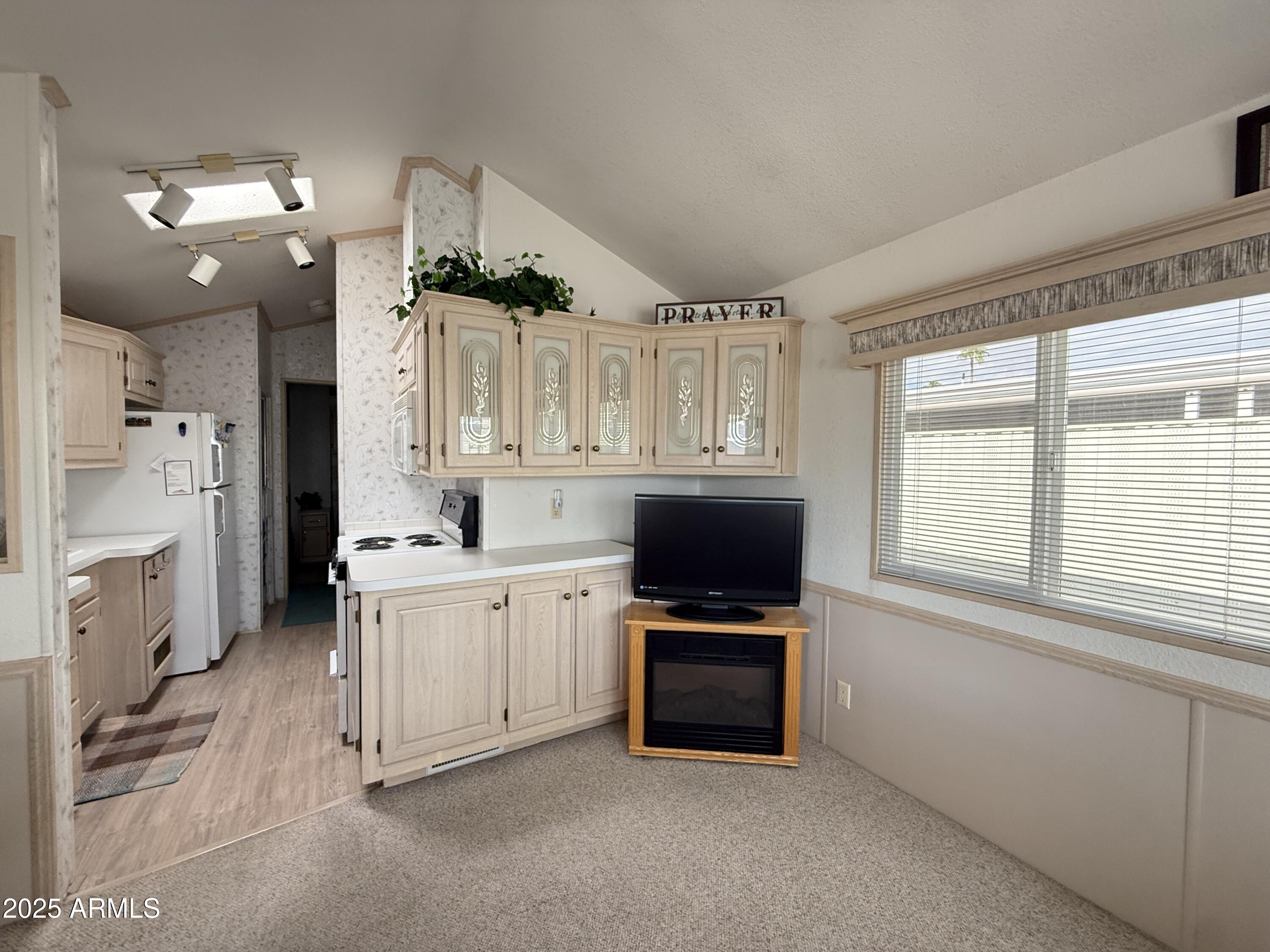 1017 Prospector Drive Apache Junction, AZ 85119 - Photo 8 of 22 IMG_8920