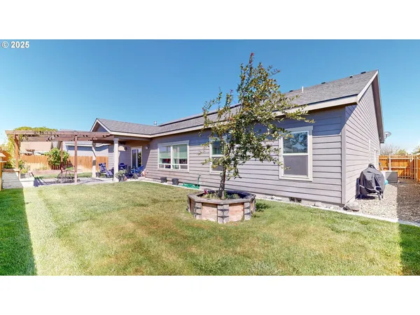 $474,900 | 915 Southwest Coyote Drive, Hermiston, OR 97838