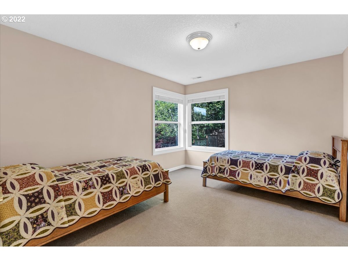 13324 Boones Ferry Road Lake Oswego, OR 97035 - Photo 18 of 32 Bedroom