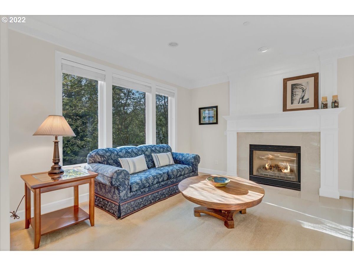 13324 Boones Ferry Road Lake Oswego, OR 97035 - Photo 5 of 32 Sitting Room