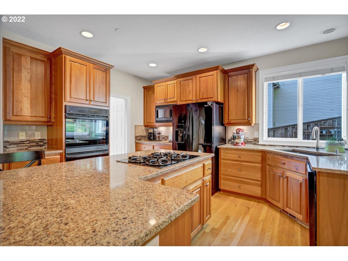13324 Boones Ferry Road Lake Oswego, OR 97035 - Photo 7 of 32 Kitchen