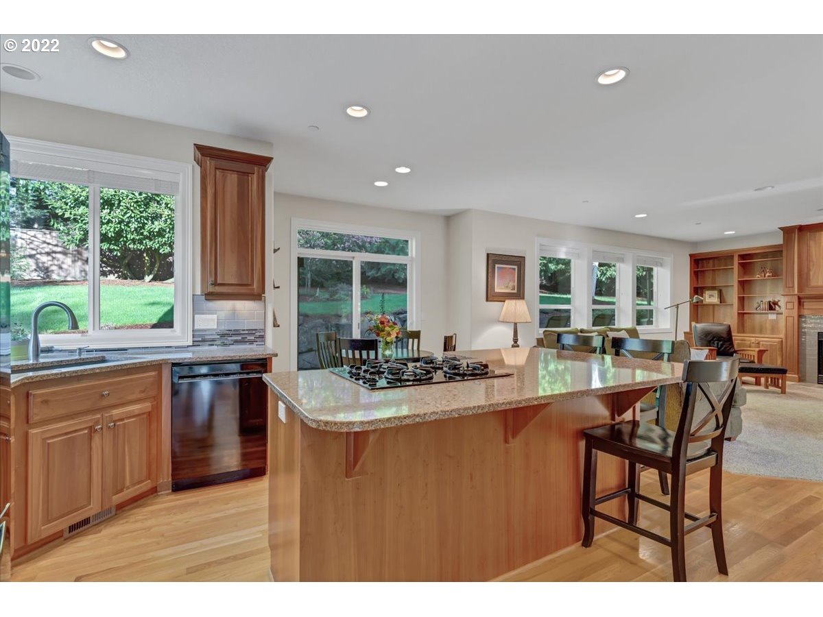 13324 Boones Ferry Road Lake Oswego, OR 97035 - Photo 8 of 32 Kitchen