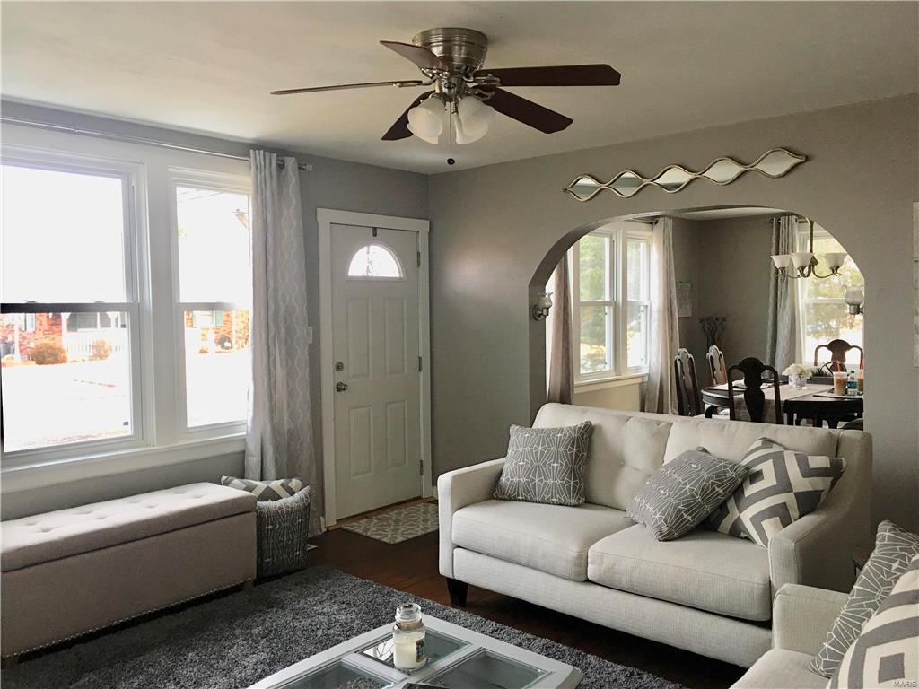 205 Hazel Street Troy, IL 62294 - Photo 2 of 26 Gallery Image 2