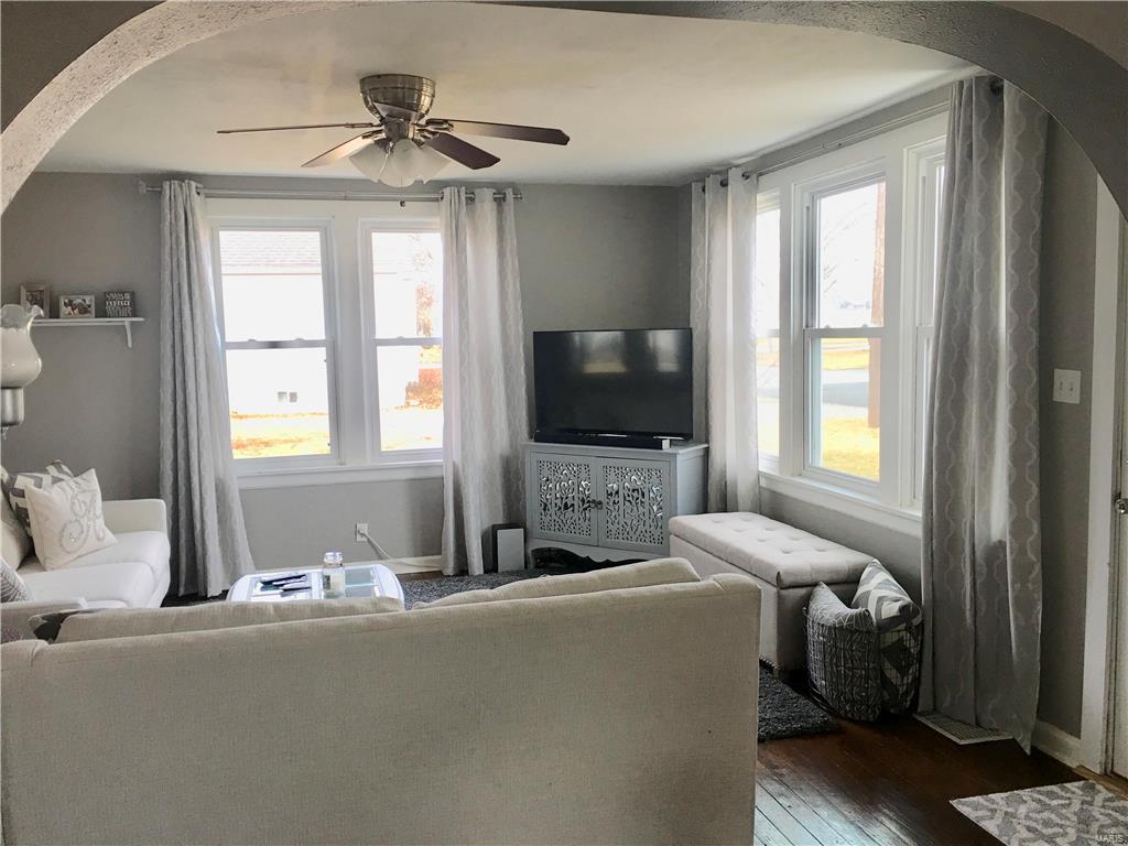 205 Hazel Street Troy, IL 62294 - Photo 5 of 26 Gallery Image 5