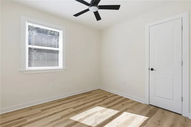 $2,300 | 19 Robin Hood Drive, Savannah, GA 31406