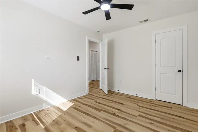 $2,300 | 19 Robin Hood Drive, Savannah, GA 31406